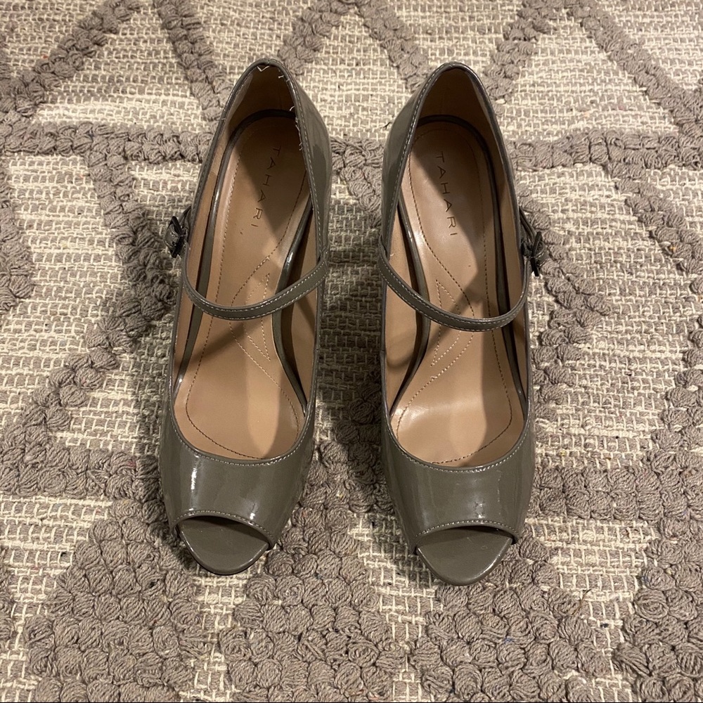 Grey Peep-toe heels